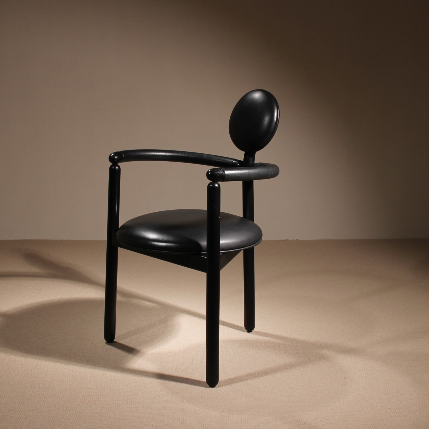 03-vico-magistretti-pan-chair-1980-rosenthal-studiolorono-lorono