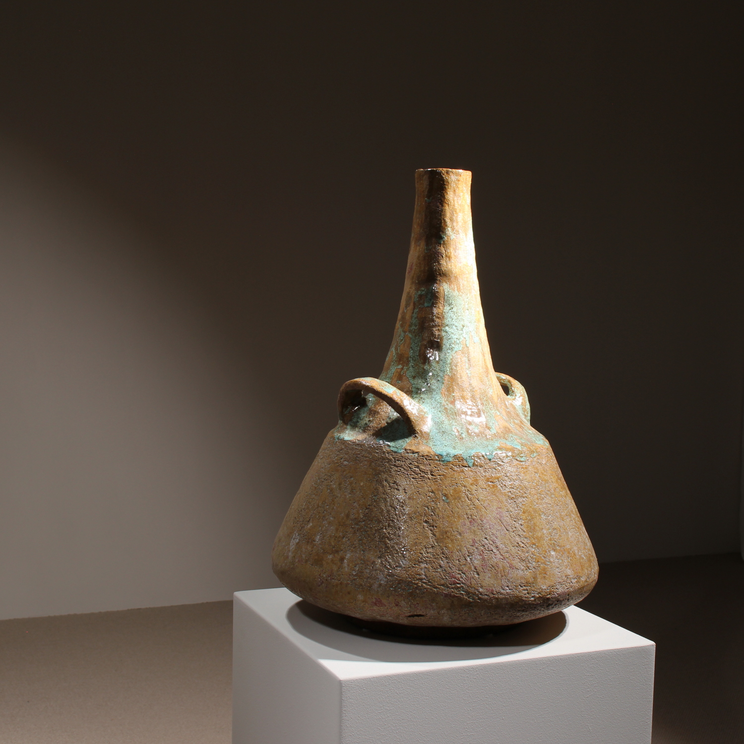 04-unique-ceramic-sculpture-vase-1971-studiolorono-lorono