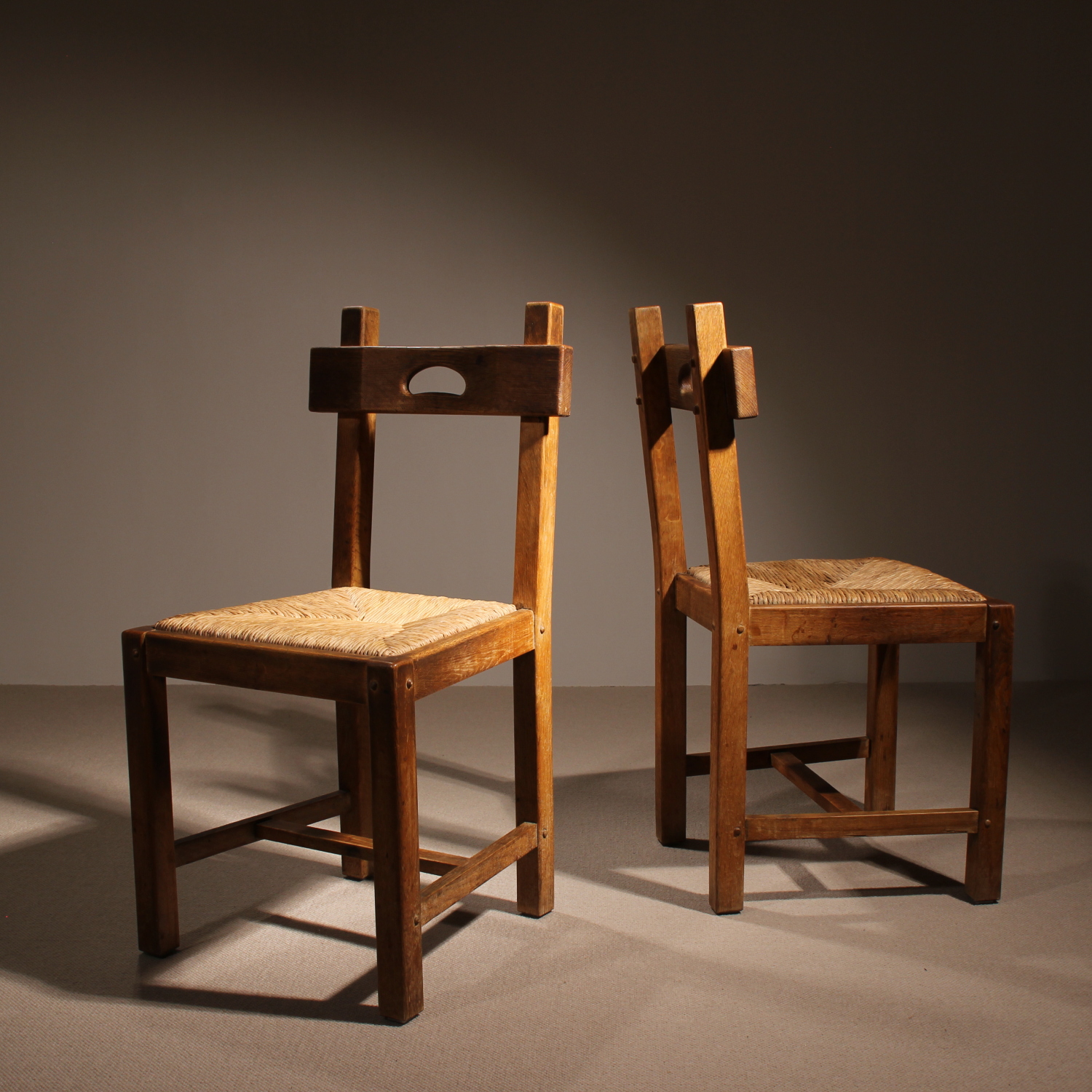 05-rustic-brutalist-dining-rush-chair-1960s-studiolorono-lorono