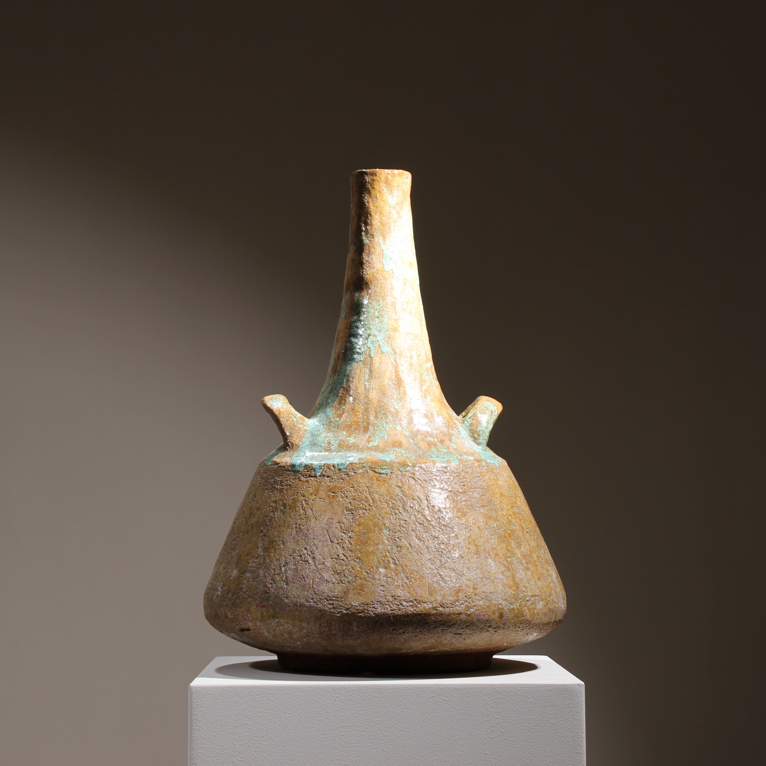 05-unique-ceramic-sculpture-vase-1971-studiolorono-lorono