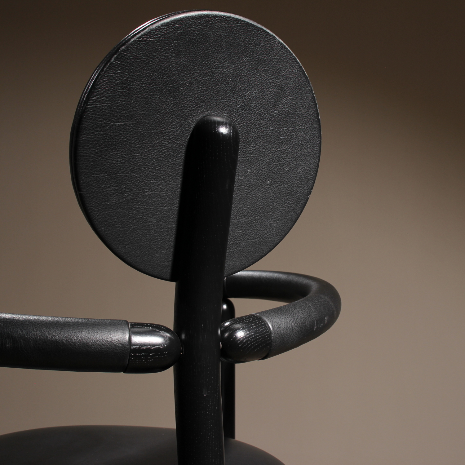 07-vico-magistretti-pan-chair-1980-rosenthal-studiolorono-lorono
