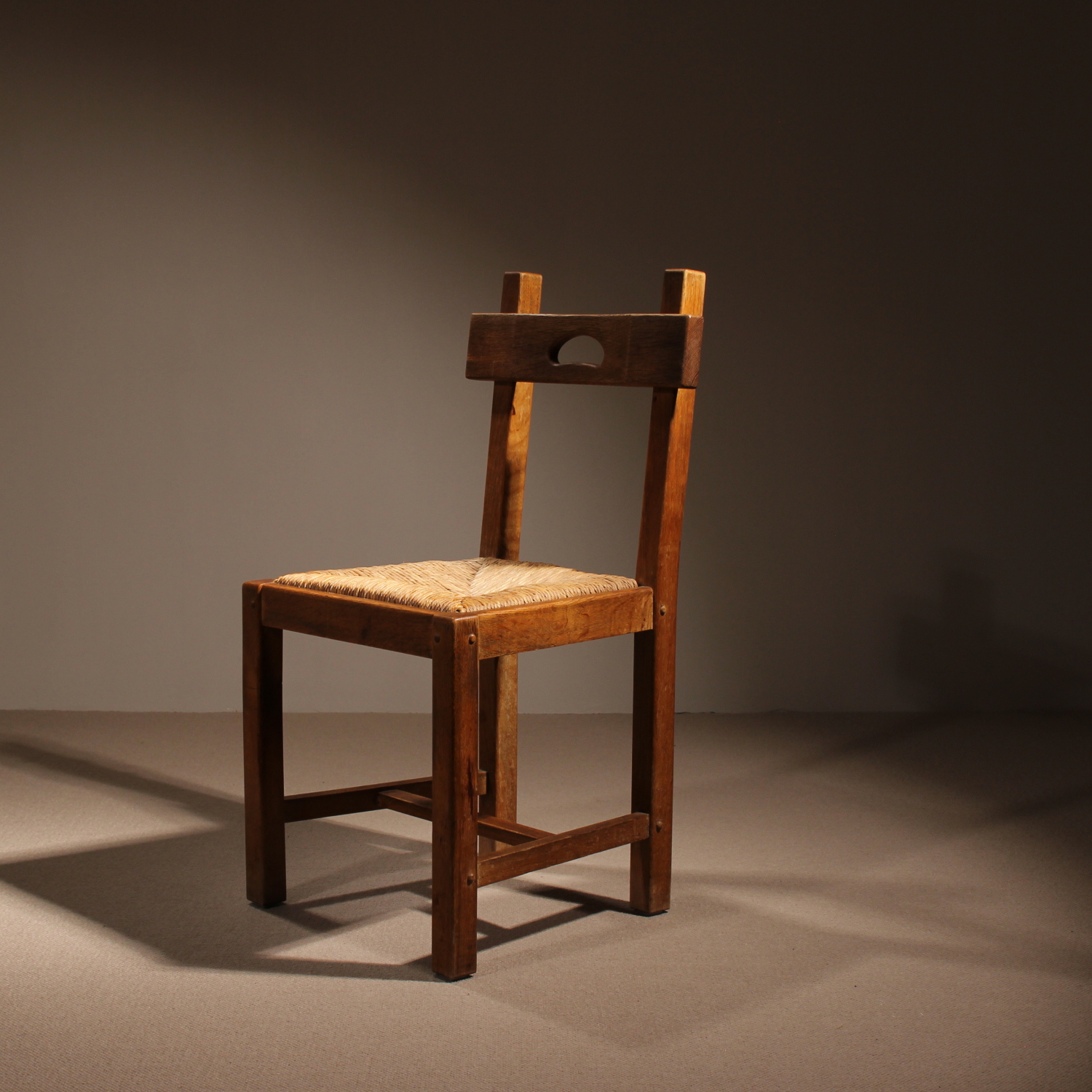 09-rustic-brutalist-dining-rush-chair-1960s-studiolorono-lorono