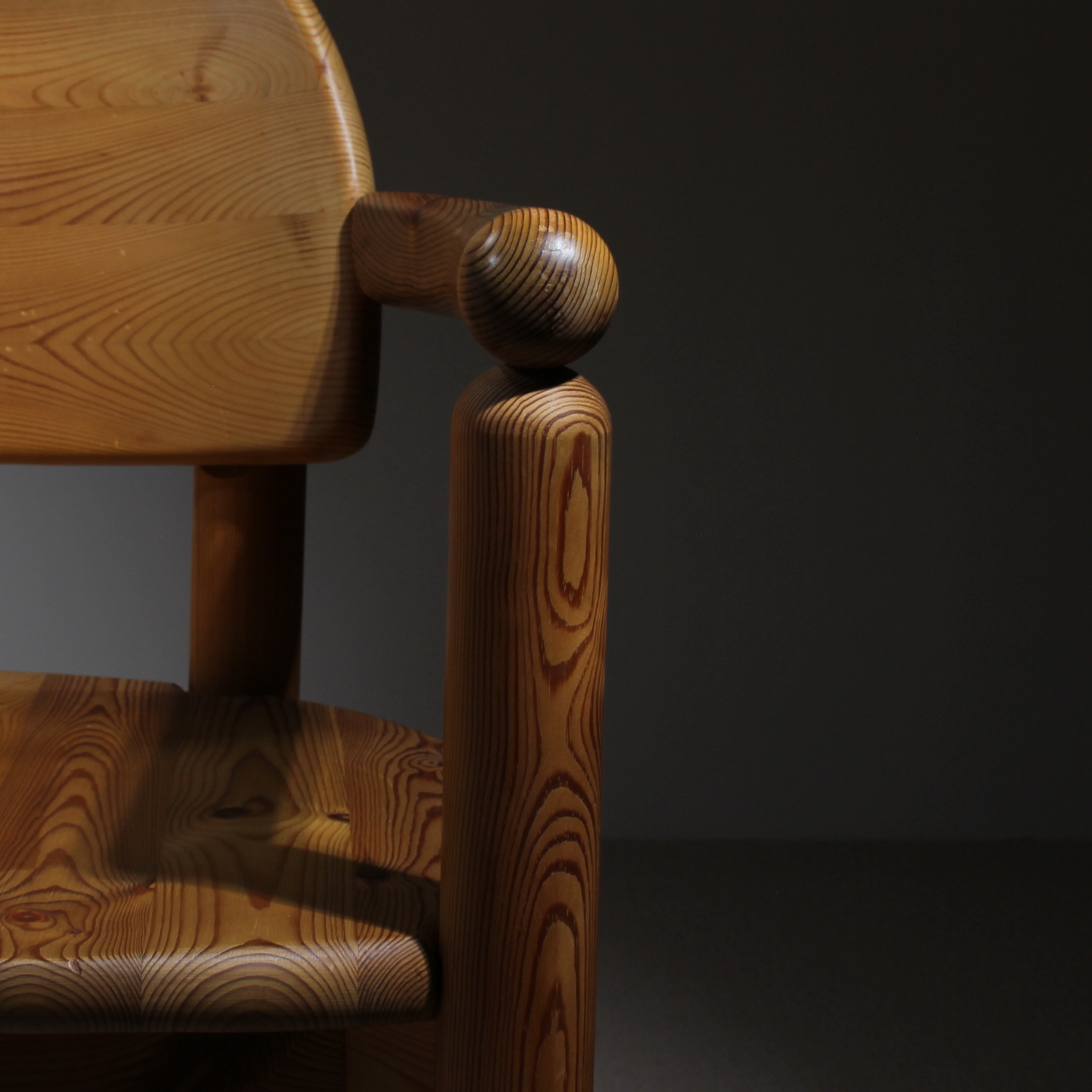 13-rainer-daumiller-dining-chairs-pine-wood-1980s-studiolorono-lorono