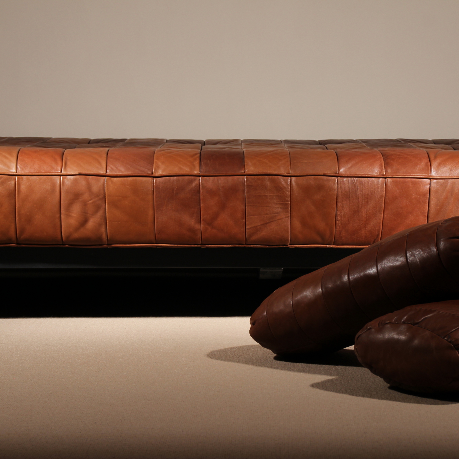 06-desede-ds-80-sofa-daybed-patchwork-leather-studiolorono-lorono