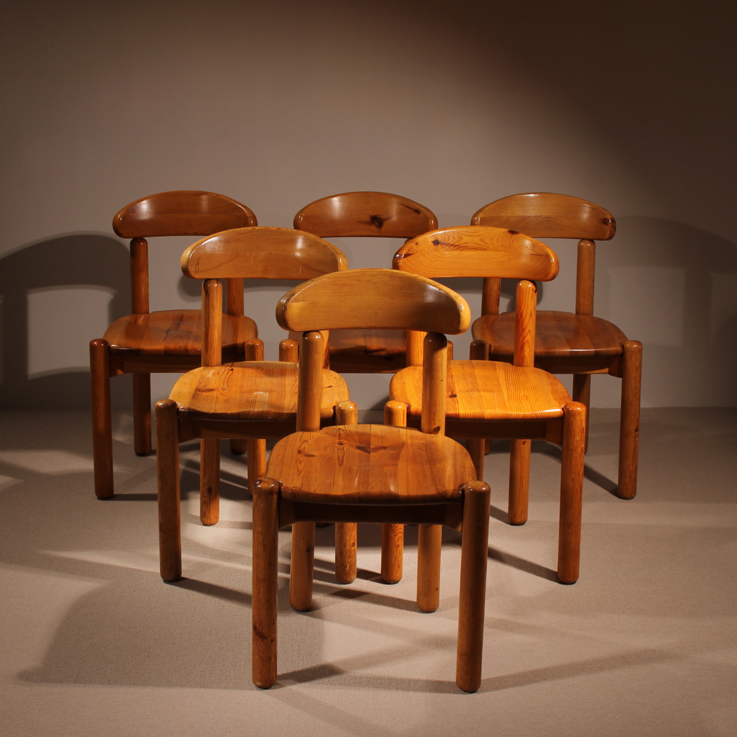 00-pine-wood-dining-chairs-italy-studiolorono-lorono