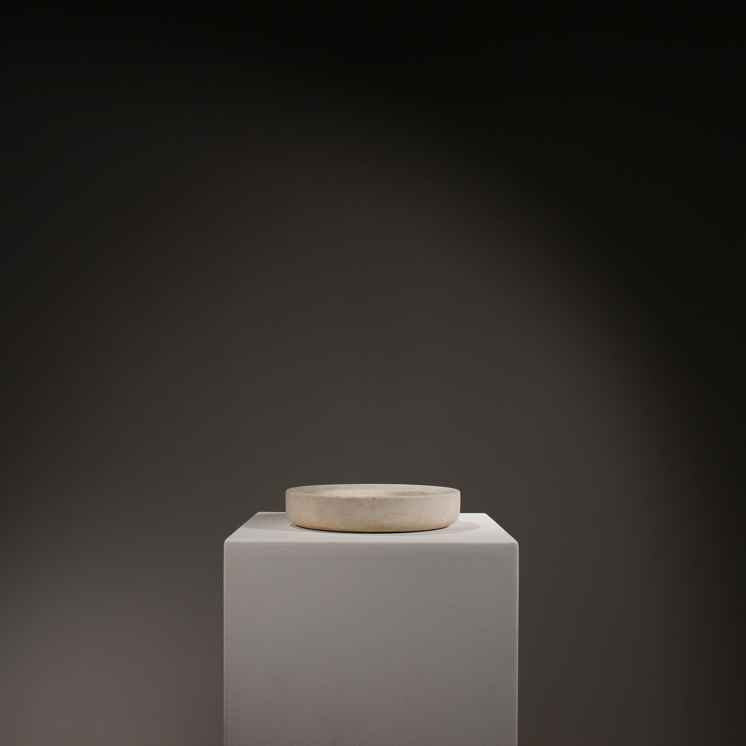 01-travertine-bowl-up&up-pier-alessandro-giusti-egidio-di-rosa-studiolorono-lorono