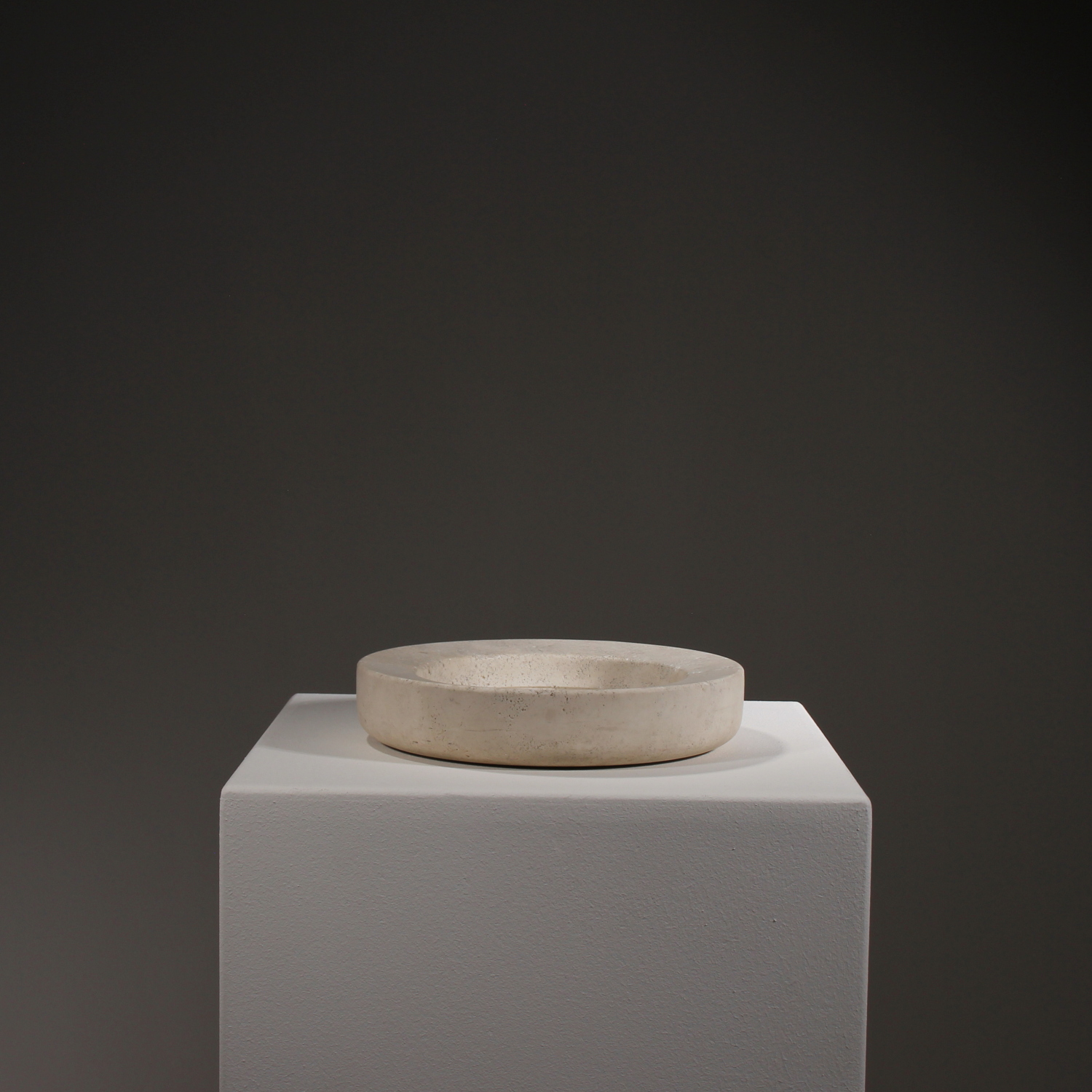 02-travertine-bowl-up&up-pier-alessandro-giusti-egidio-di-rosa-studiolorono-lorono