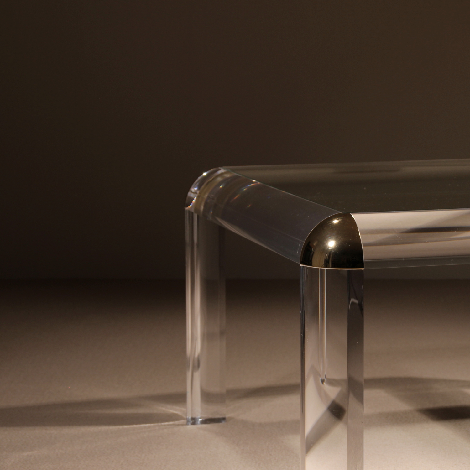 03-karl-springer-style-lucite-brass-coffee-table-square-studiolorono-lorono