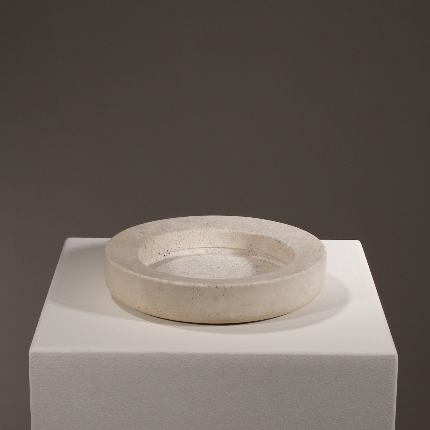 03-travertine-bowl-up&up-pier-alessandro-giusti-egidio-di-rosa-studiolorono-lorono