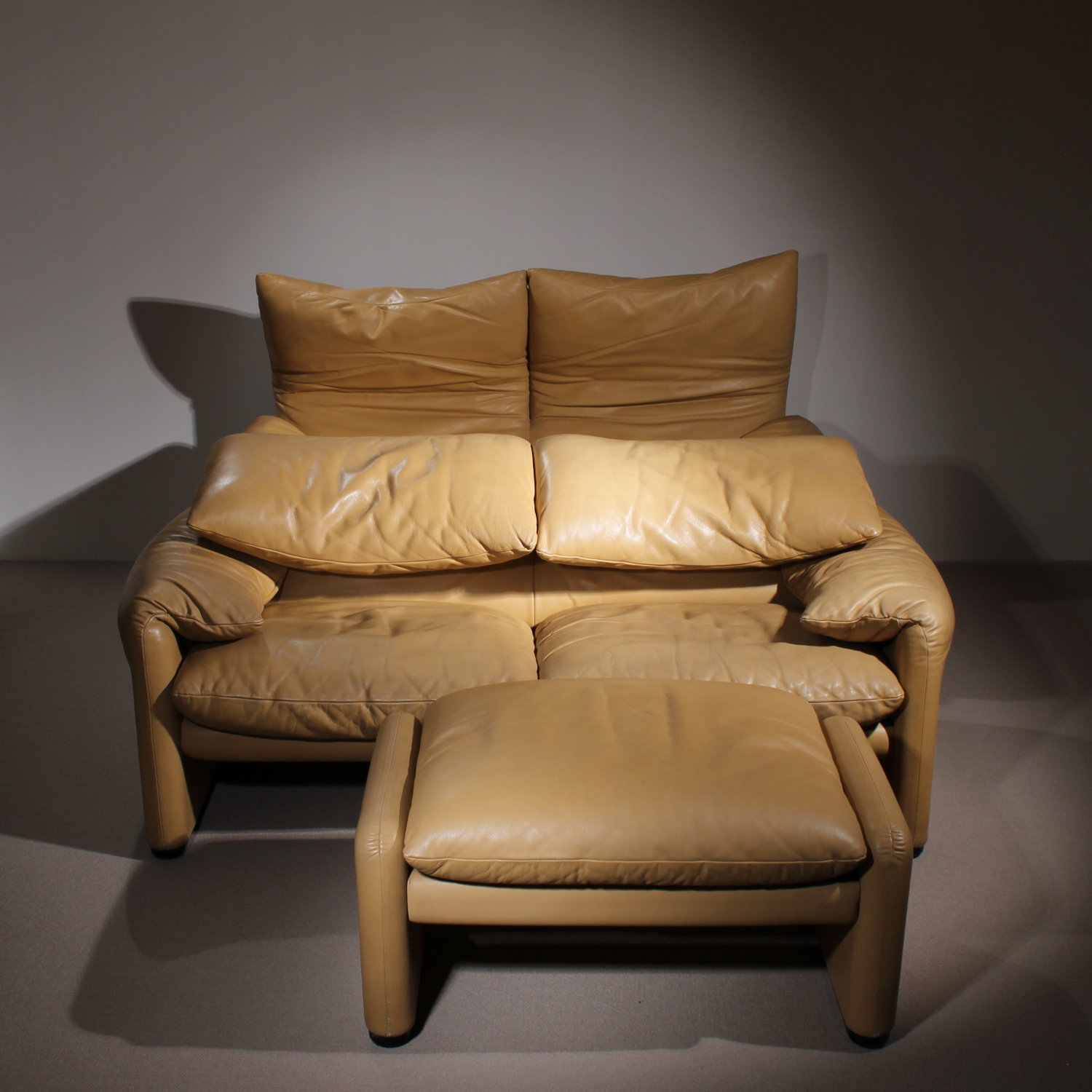 04-cassina-maralunga-set-vico-magistretti-leather-studiolorono-lorono