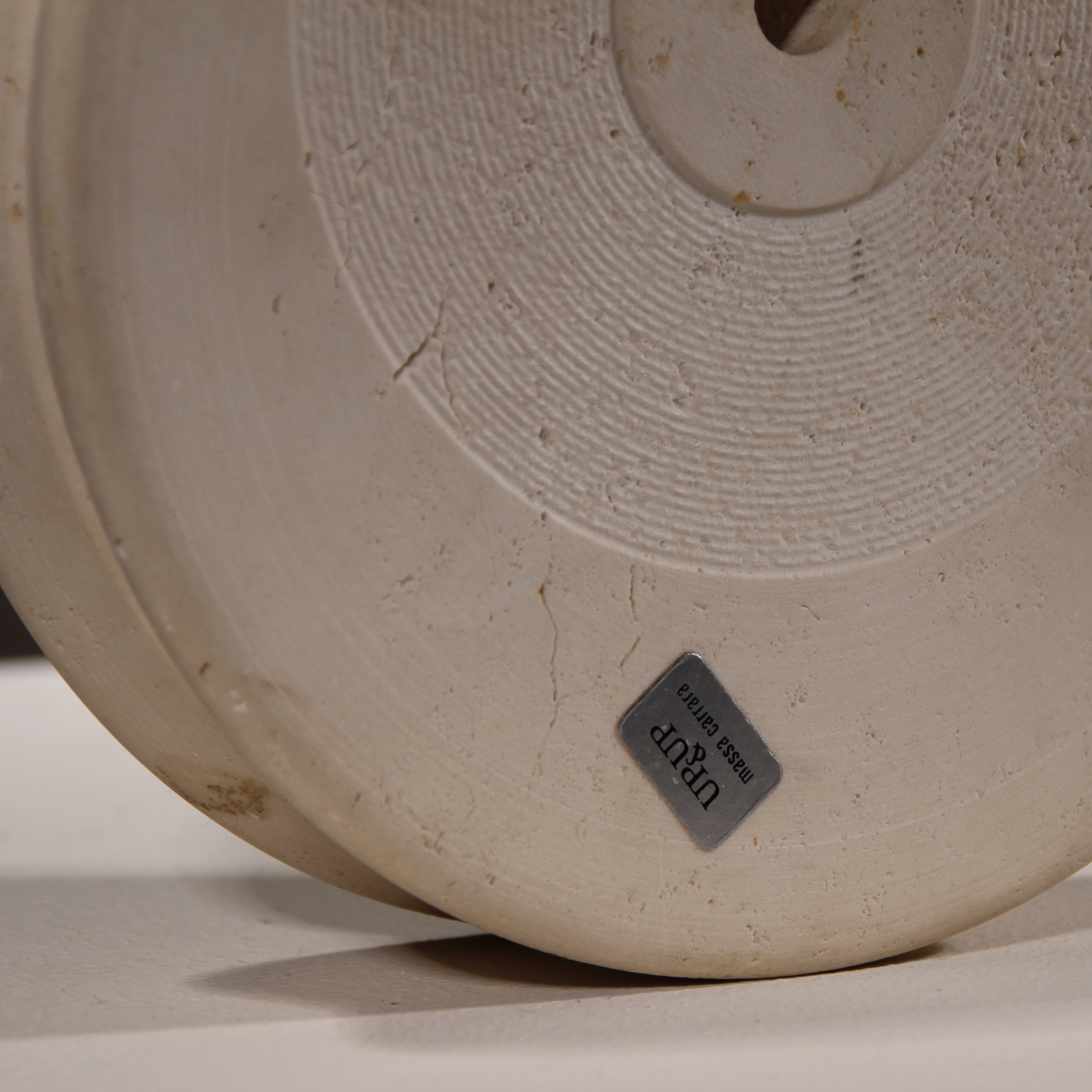 05-travertine-vase-up&up-pier-alessandro-giusti-egidio-di-rosa-studiolorono-lorono