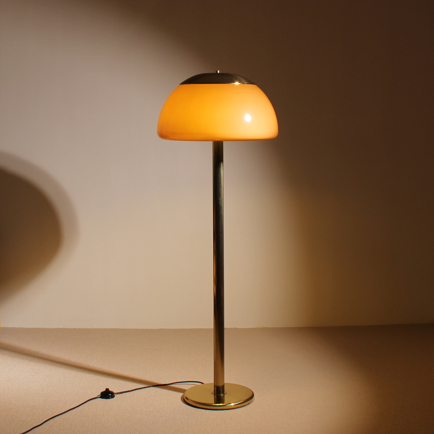 06-cosack-floor-lamp-brass-1970s-studiolorono-lorono