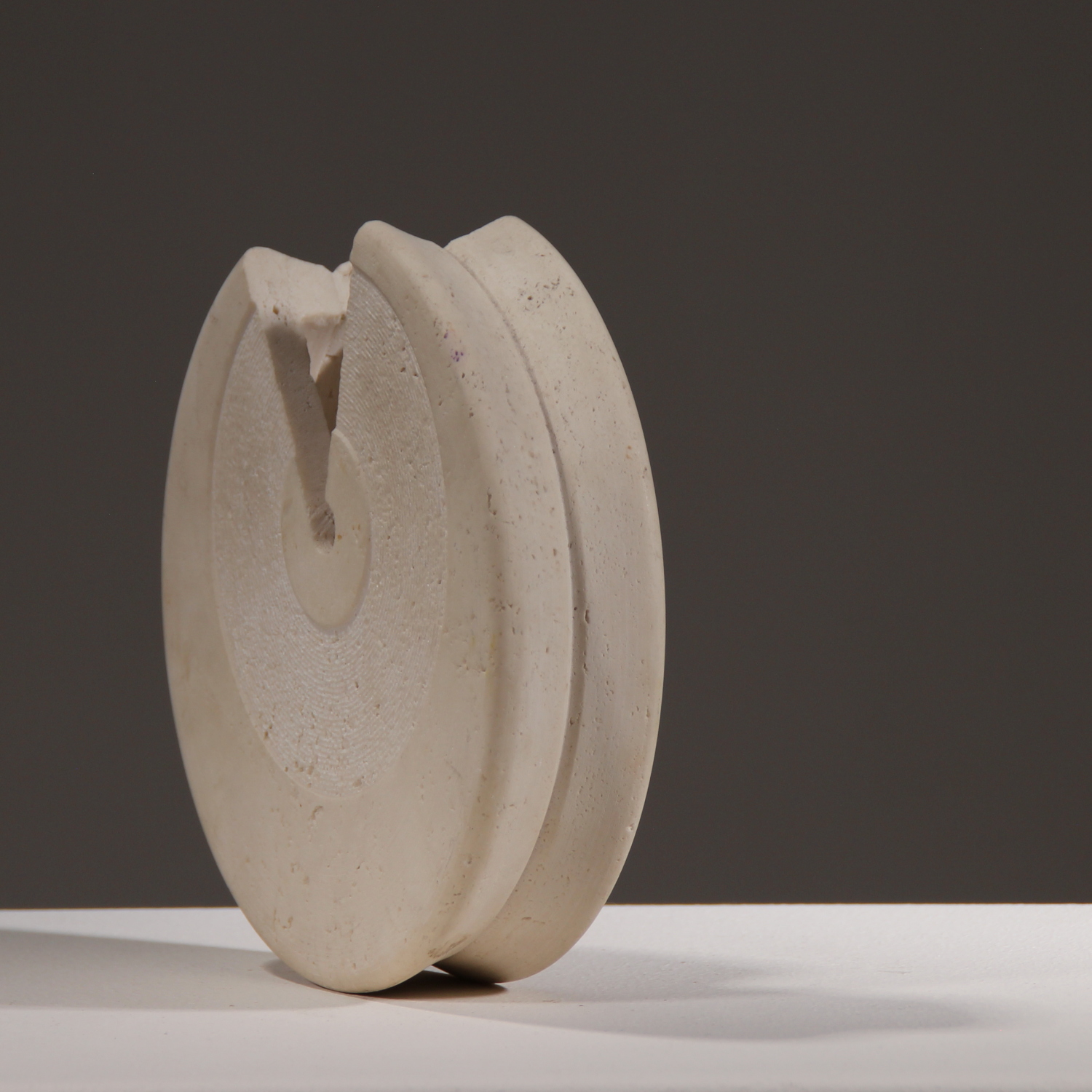 06-travertine-vase-up&up-pier-alessandro-giusti-egidio-di-rosa-studiolorono-lorono