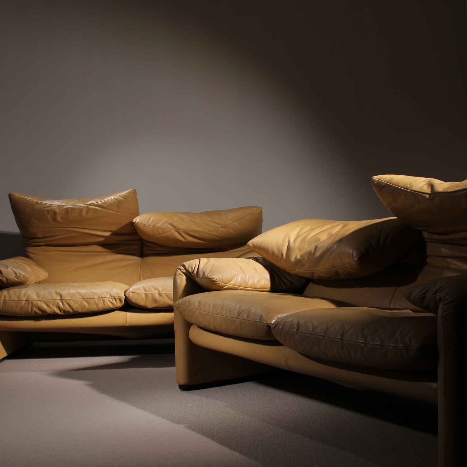 07-cassina-maralunga-set-vico-magistretti-leather-studiolorono-lorono