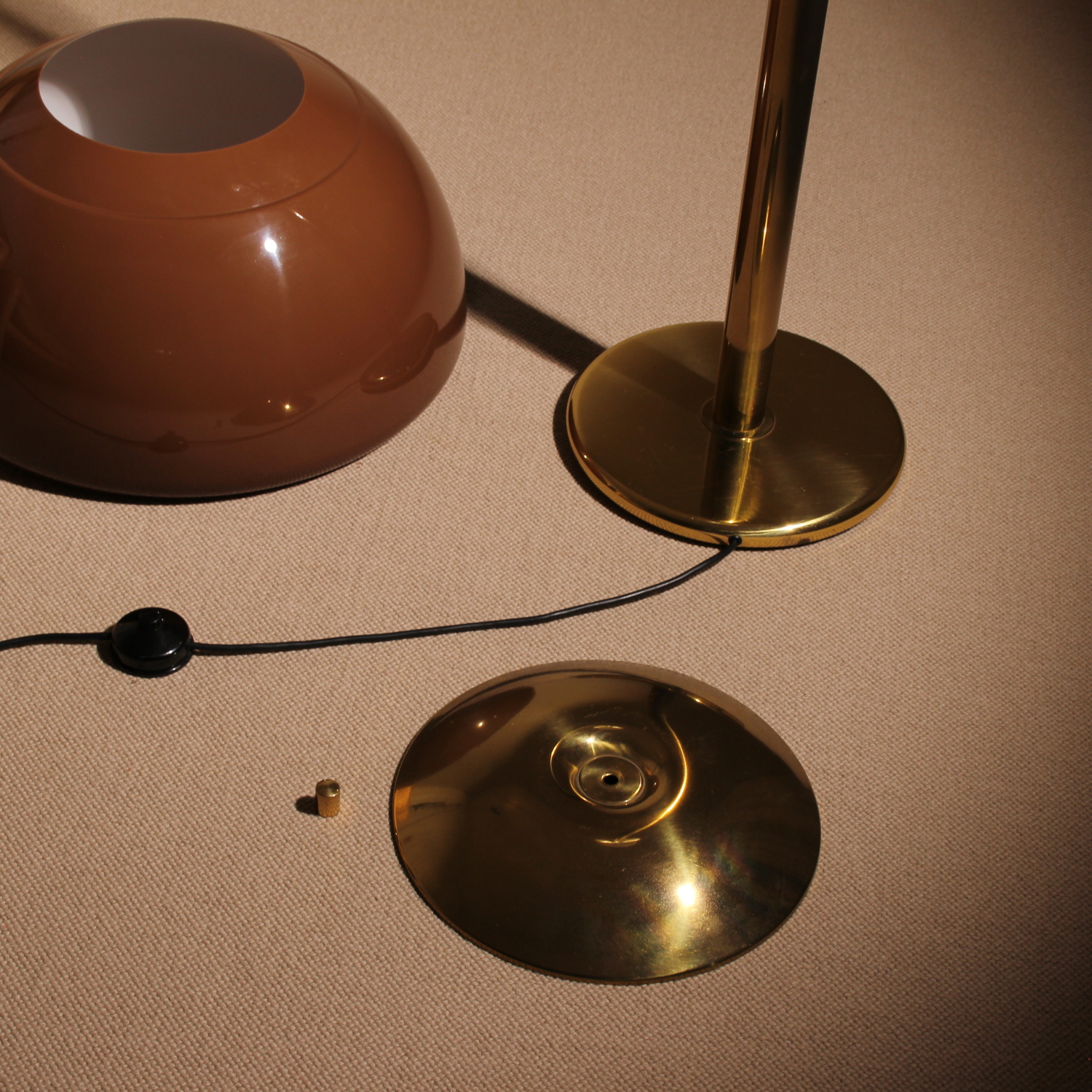 09-cosack-floor-lamp-brass-1970s-studiolorono-lorono