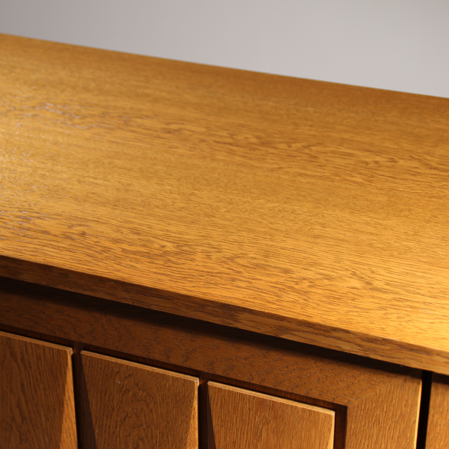 05-gerhard-bartels-graphic-sideboard-oak-studiolorono-lorono