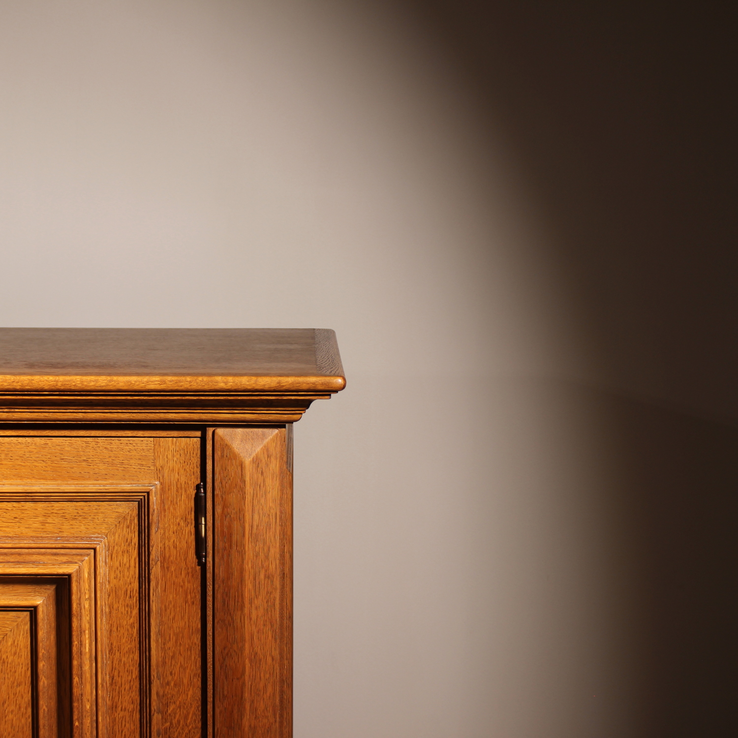 07-brutalist-rustic-sideboard-oak-1971-studiolorono-lorono
