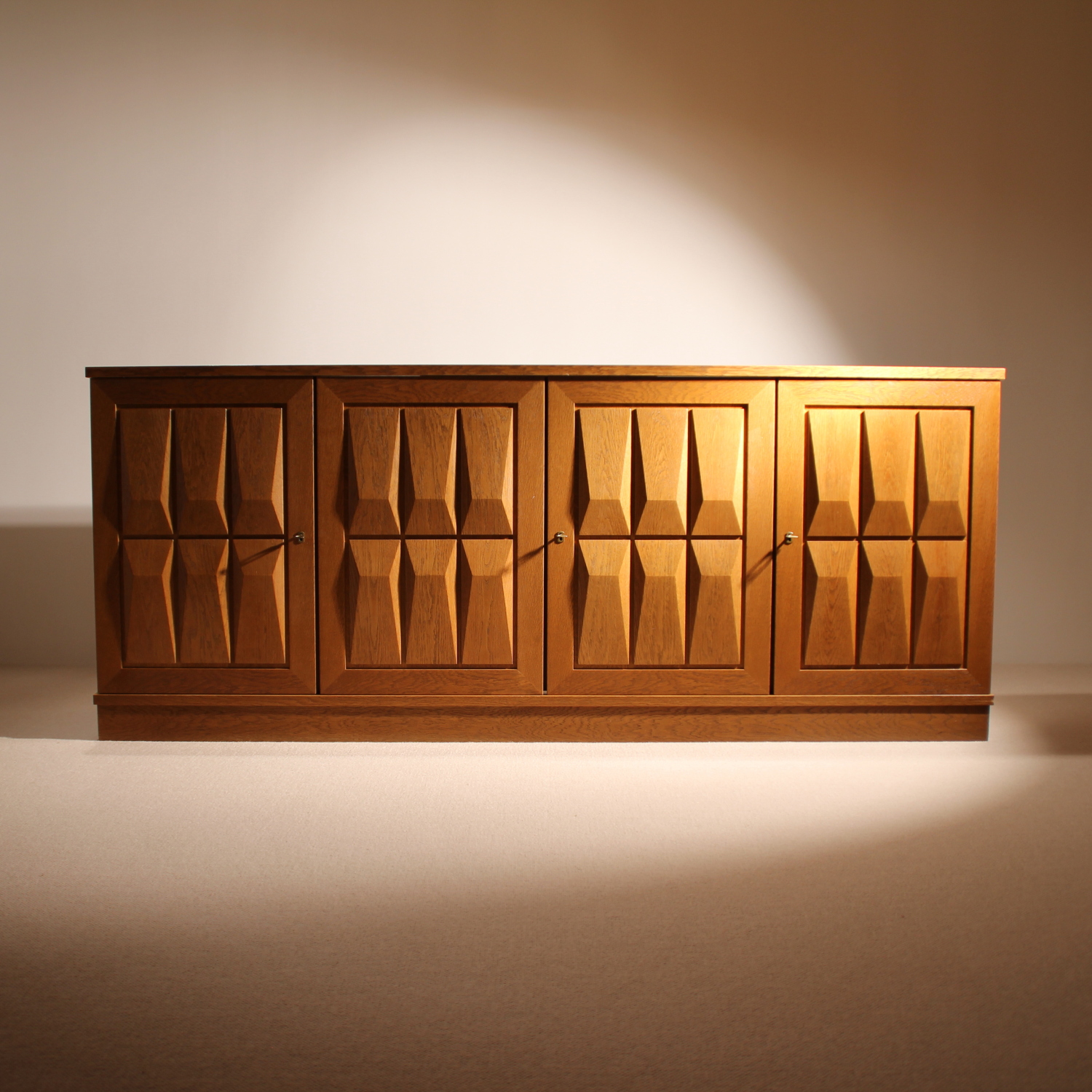 07-gerhard-bartels-graphic-sideboard-oak-studiolorono-lorono