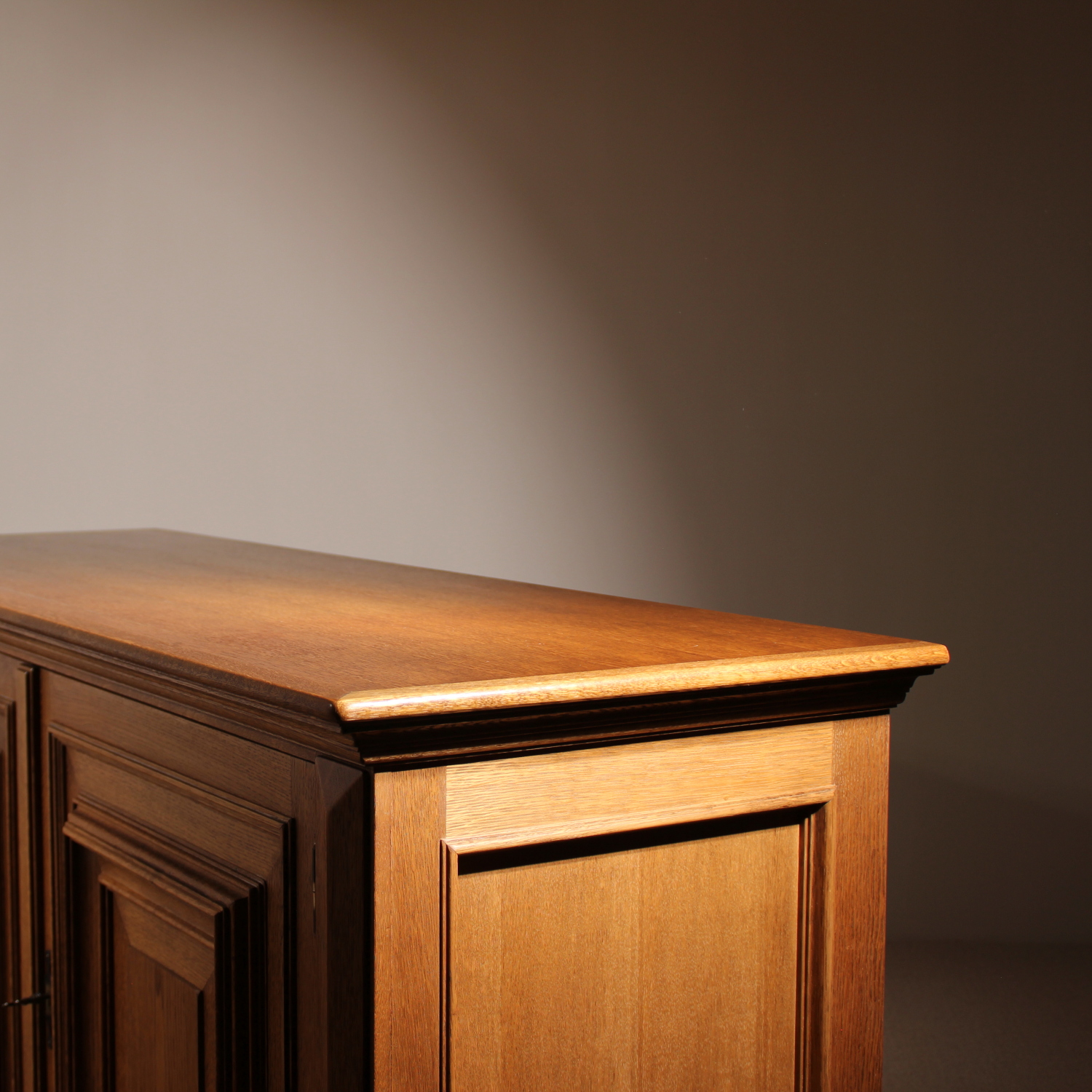 08-brutalist-rustic-sideboard-oak-1971-studiolorono-lorono