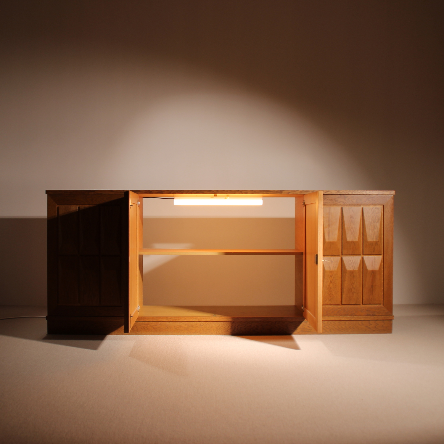 12-gerhard-bartels-graphic-sideboard-oak-studiolorono-lorono