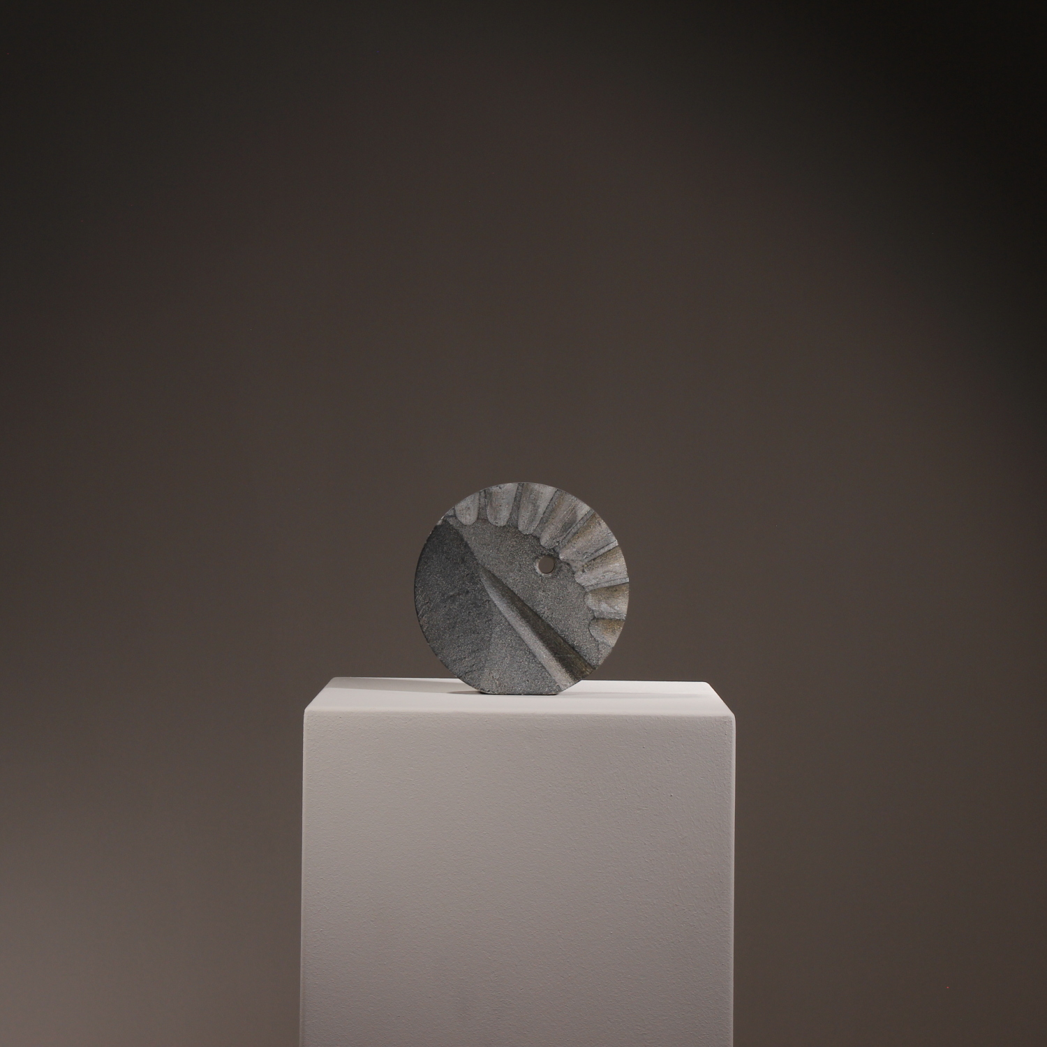 002-abstract-stone-sculpture-1970s-studiolorono-lorono