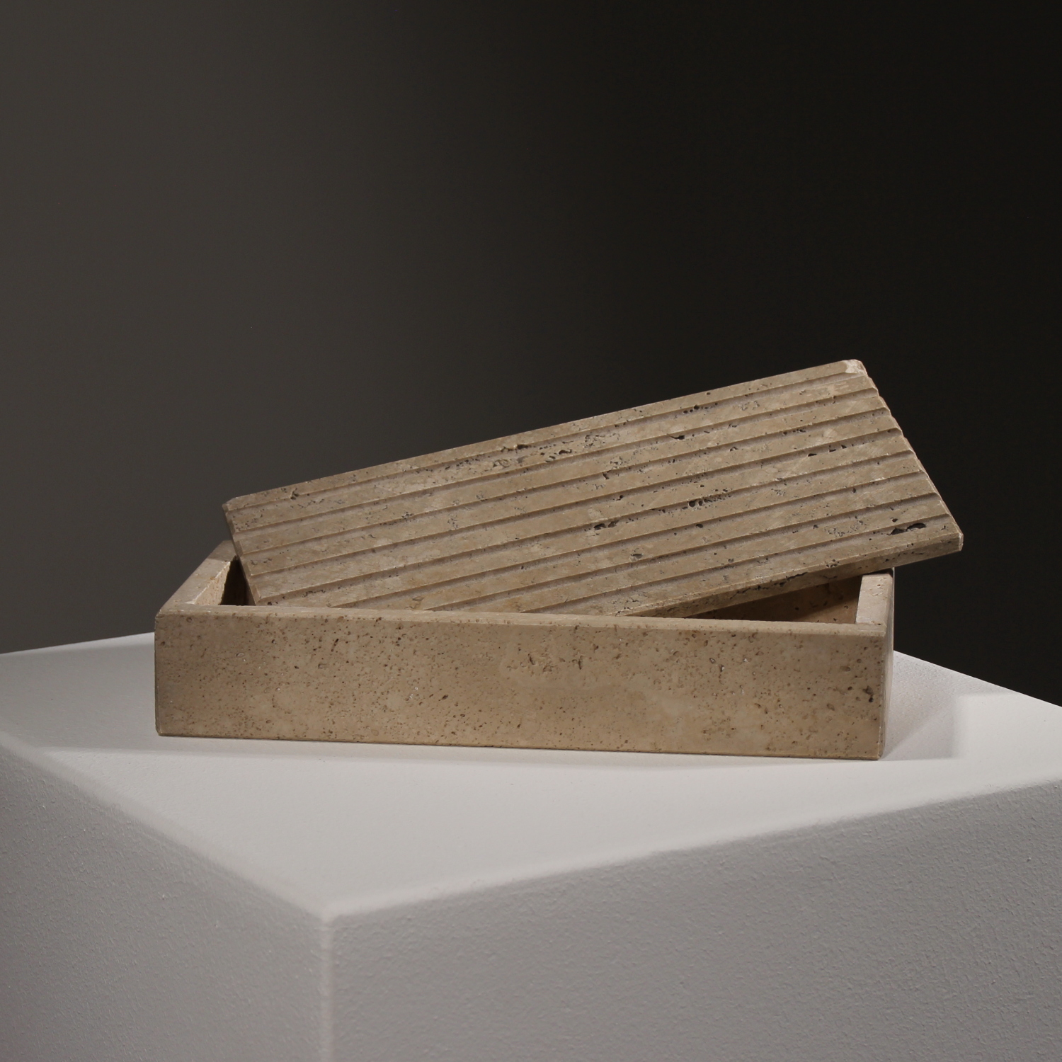 01-travertine-box-1970s-italy-studiolorono-lorono