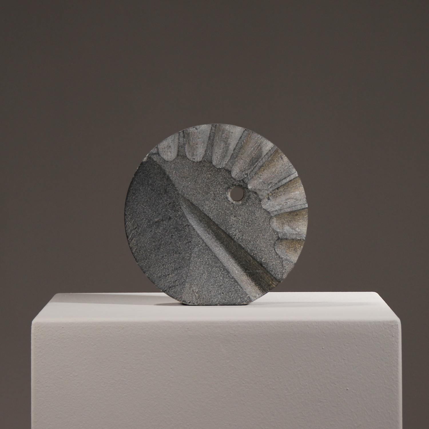 010-abstract-stone-sculpture-1970s-studiolorono-lorono