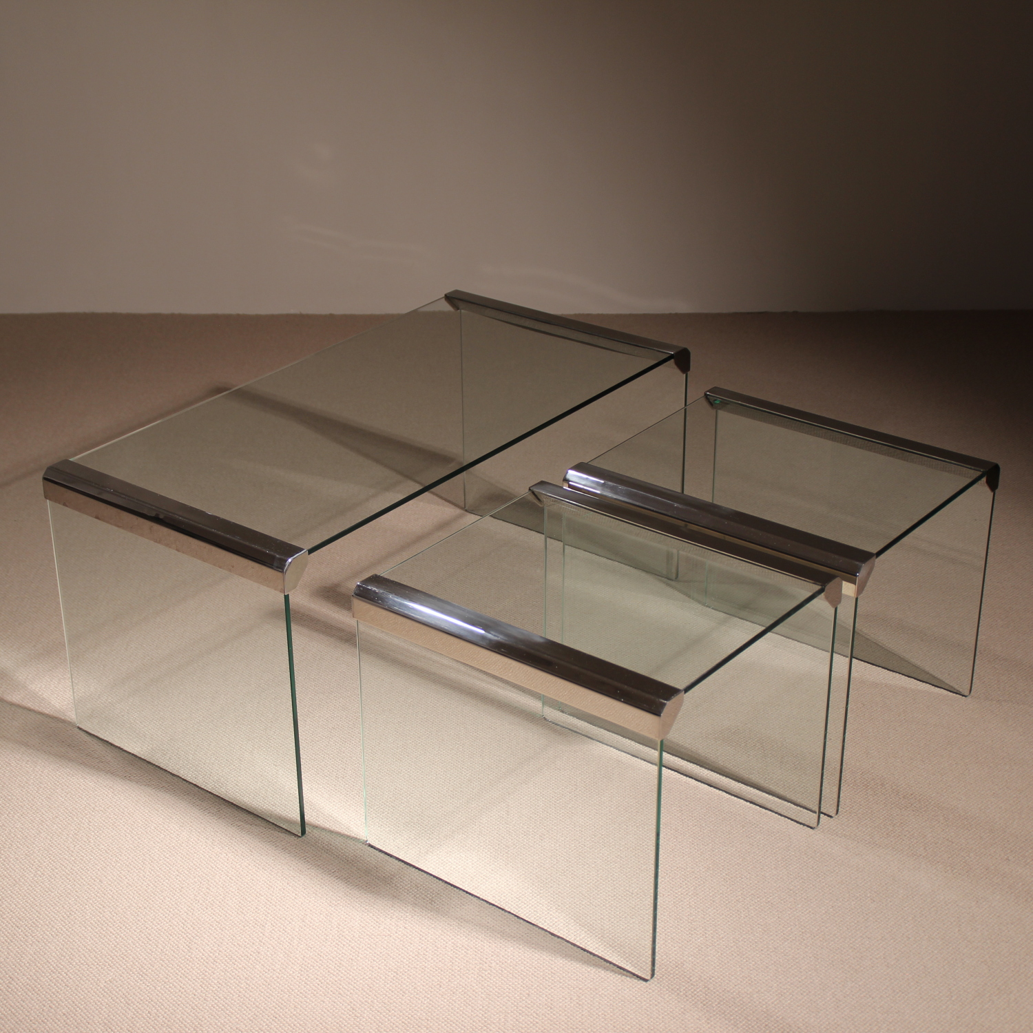 11-nesting-table-set-gallotti-radice-1980s-studiolorono-lorono
