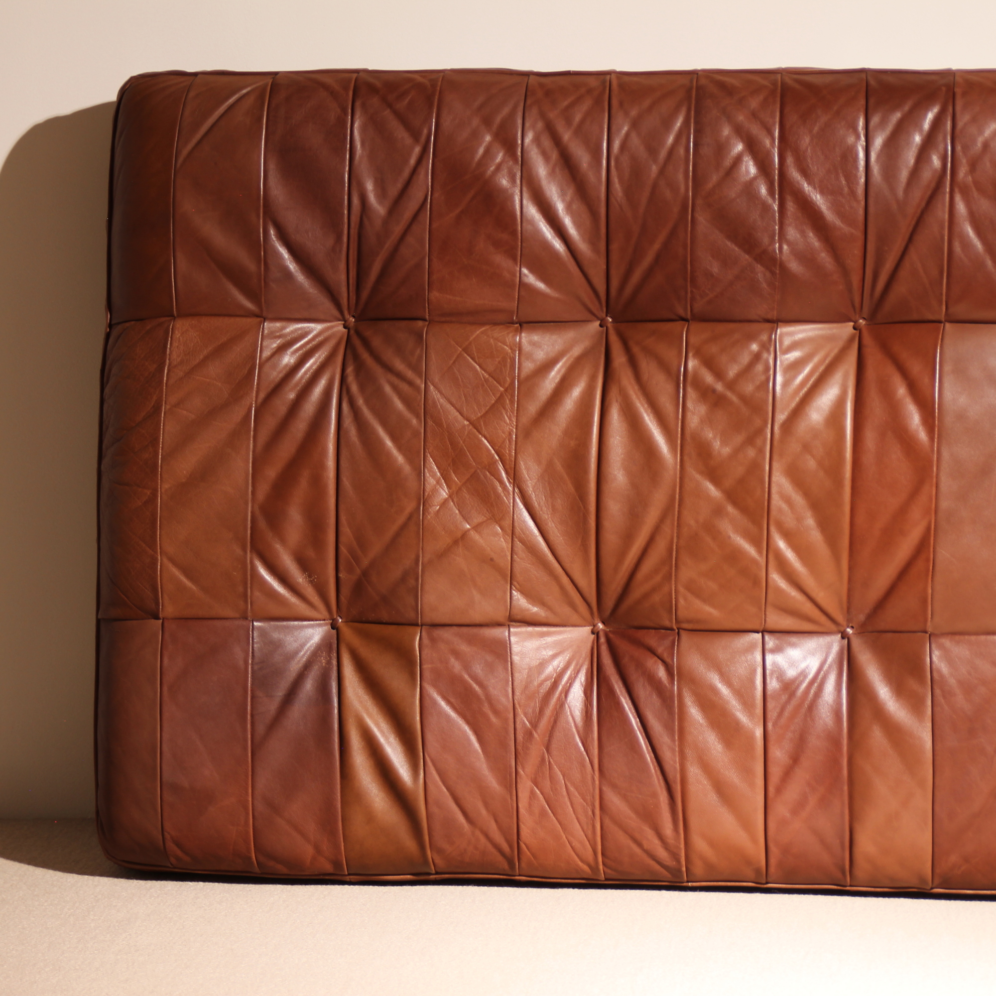 13-desede-daybed-ds80-cognac-patchwork-leather-1970s-studiolorono-lorono