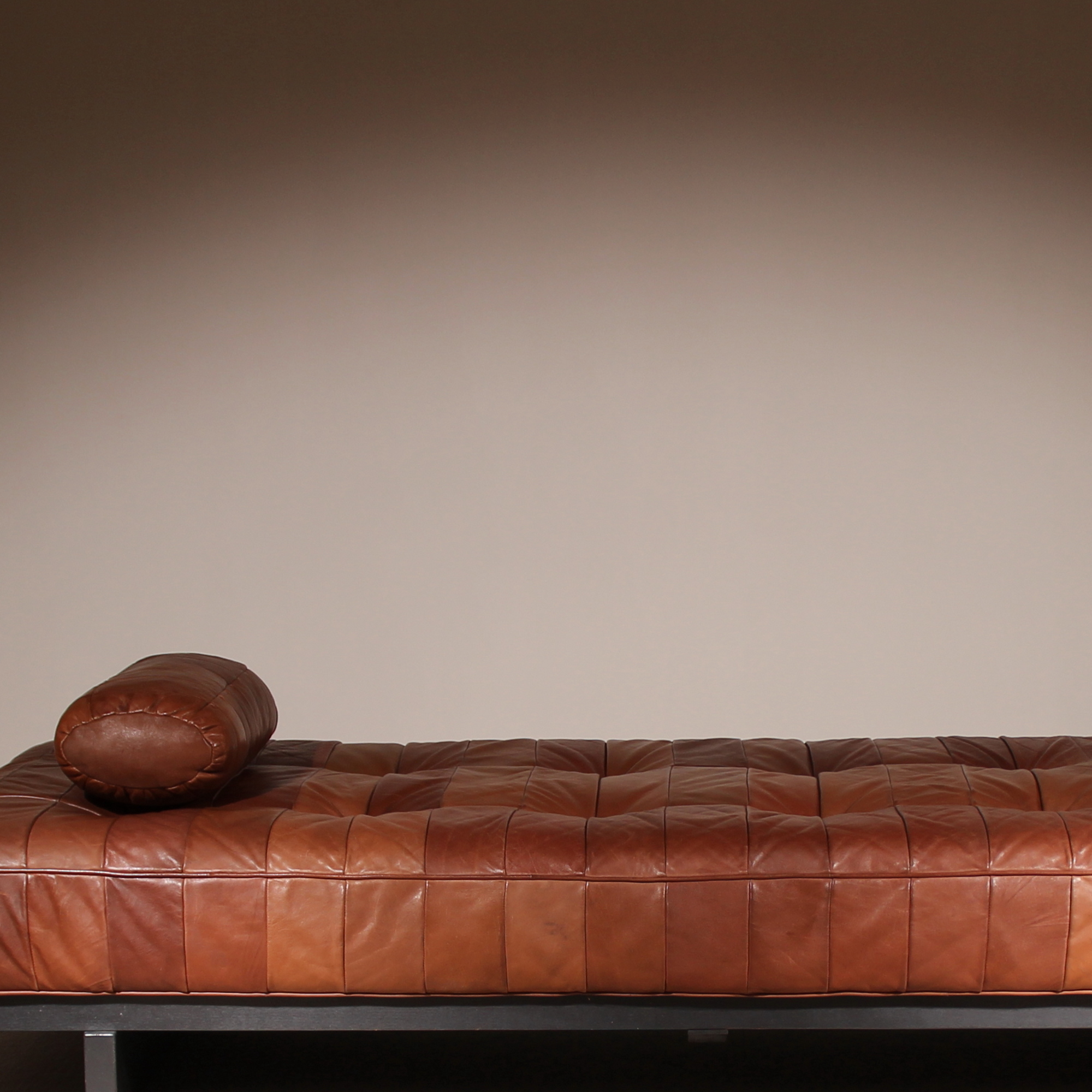 26-desede-daybed-ds80-cognac-patchwork-leather-1970s-studiolorono-lorono