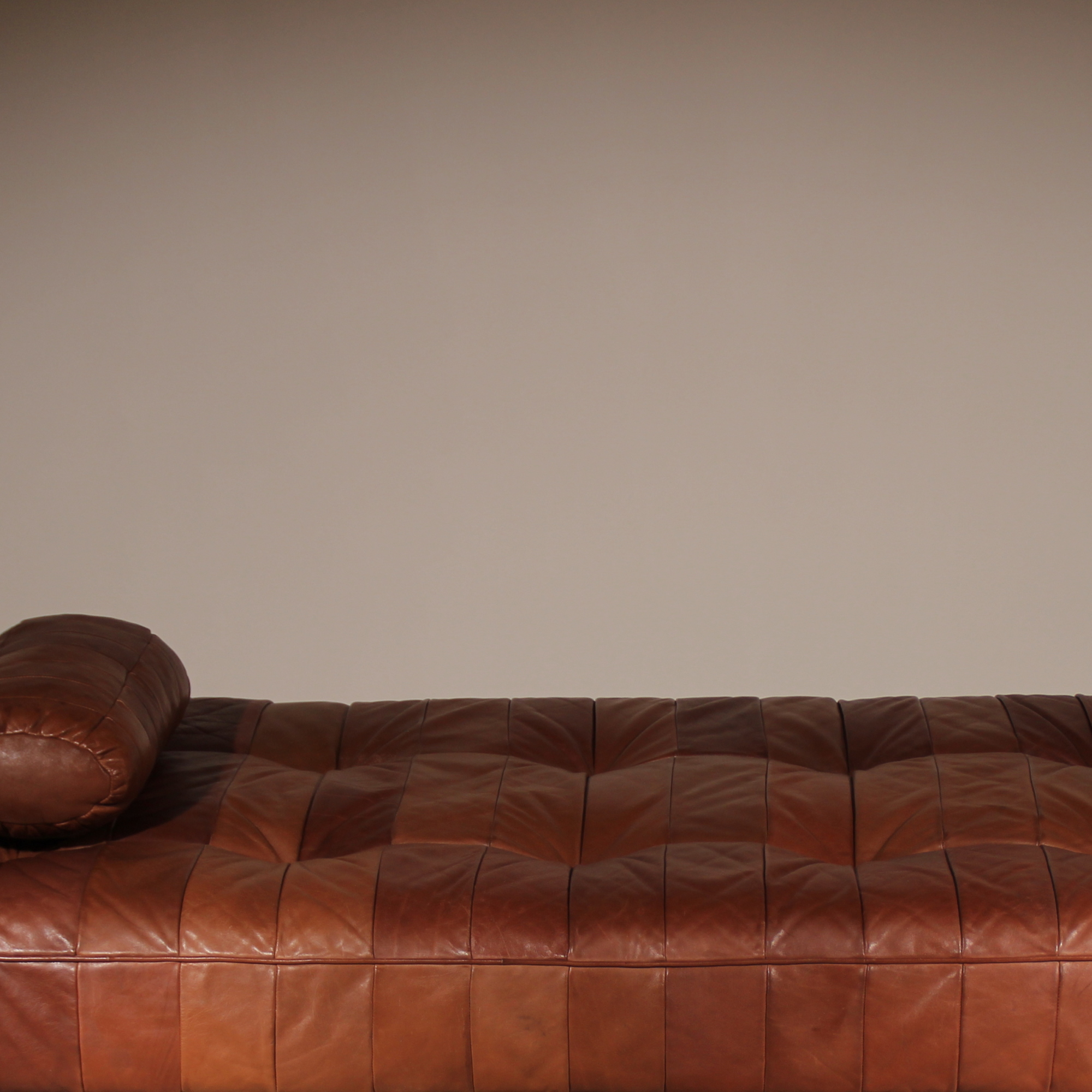 27-desede-daybed-ds80-cognac-patchwork-leather-1970s-studiolorono-lorono
